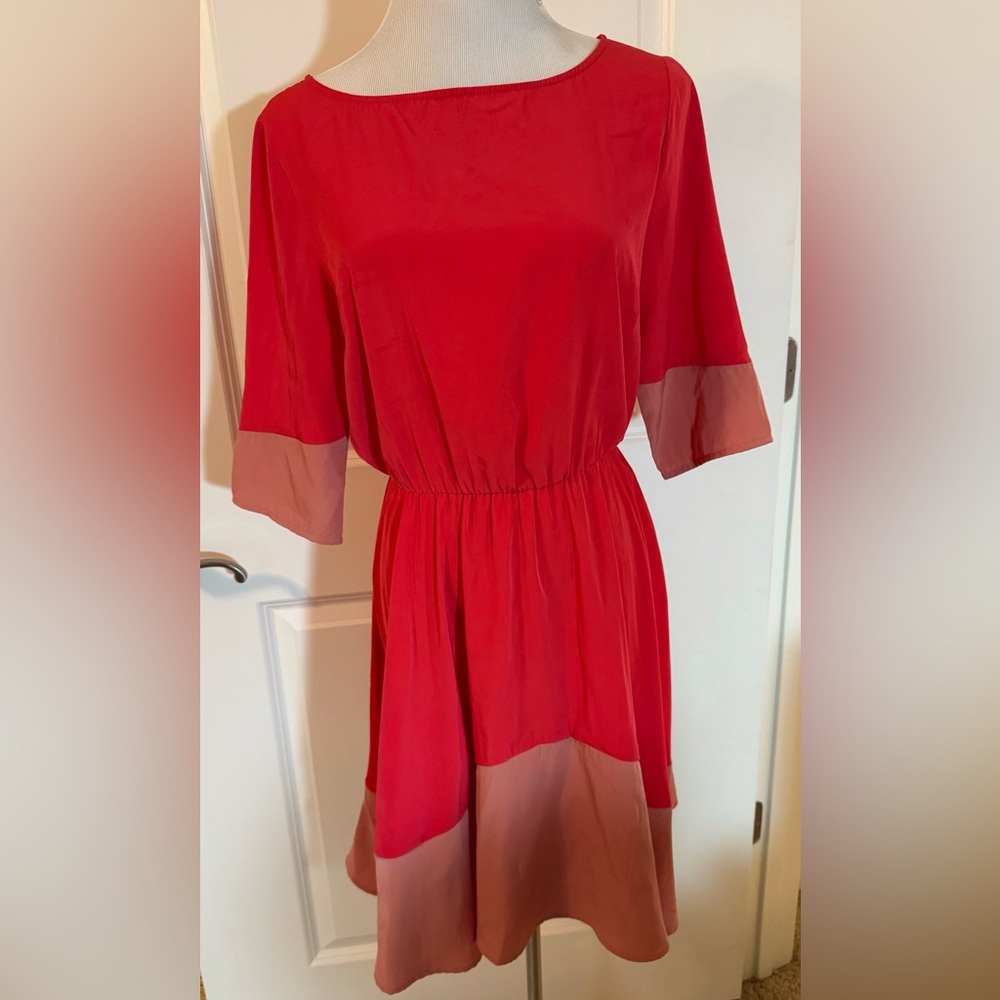 BB Dakota Red/Blush Colorblock Elbow Slv Mini